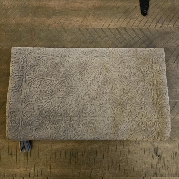 ION Color Brilliance Gray Suede-like Embossed Foldover Clutch Purse Bag - Picture 3 of 11